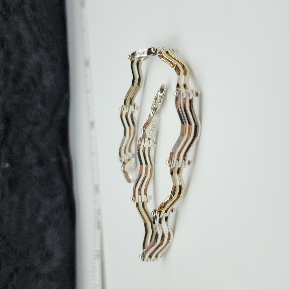 925 Sterling Silver & Gold Plated Wavy Two Tone Bracelet - Picture 7 of 11